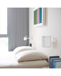 Kaiutinkannatin Sonos Onelle, valkoinen